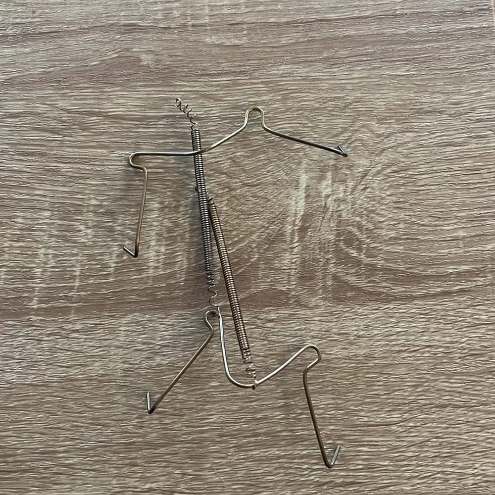 Plate Display Hangers - 5 Hangers